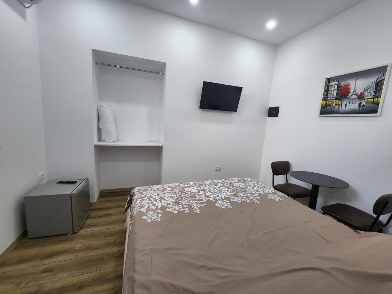 Vila 21 At Blloku Area Tirana Exterior photo