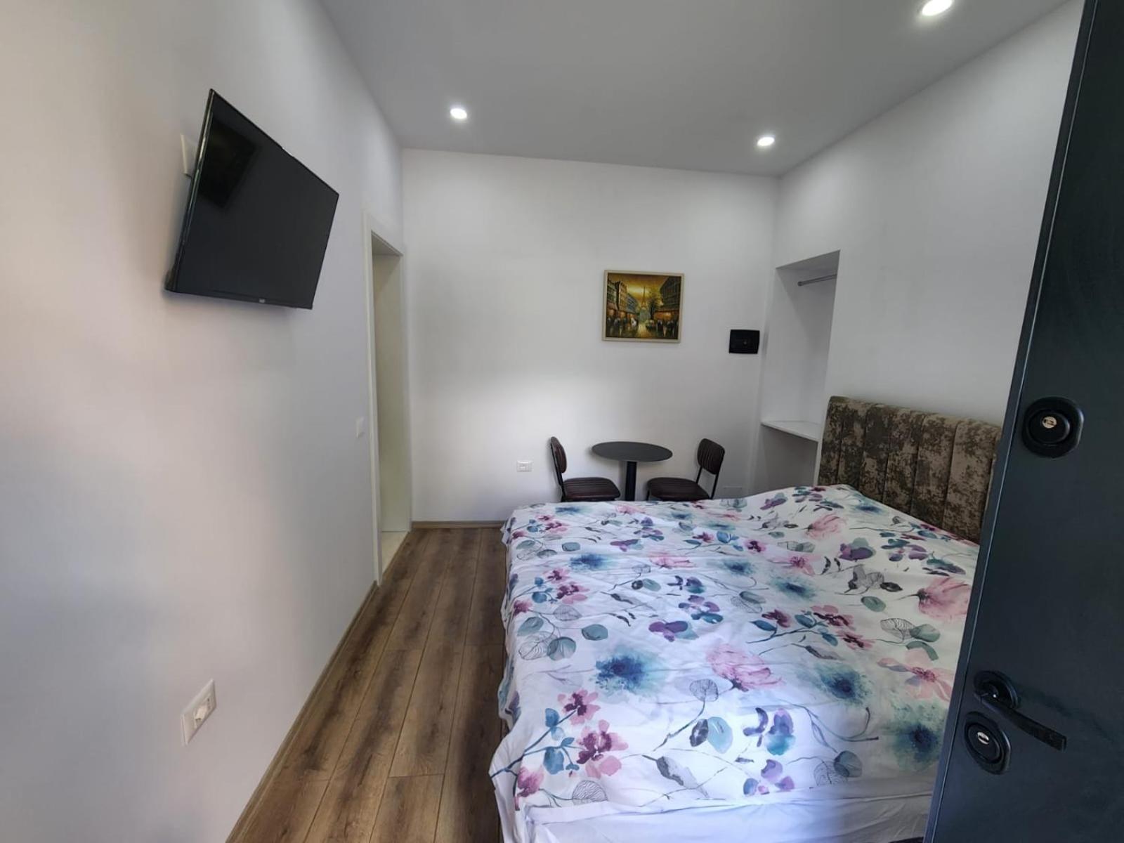 Vila 21 At Blloku Area Tirana Exterior photo