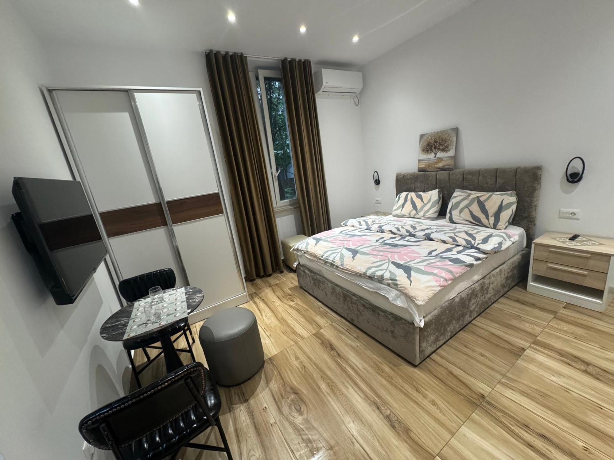 Vila 21 At Blloku Area Tirana Exterior photo