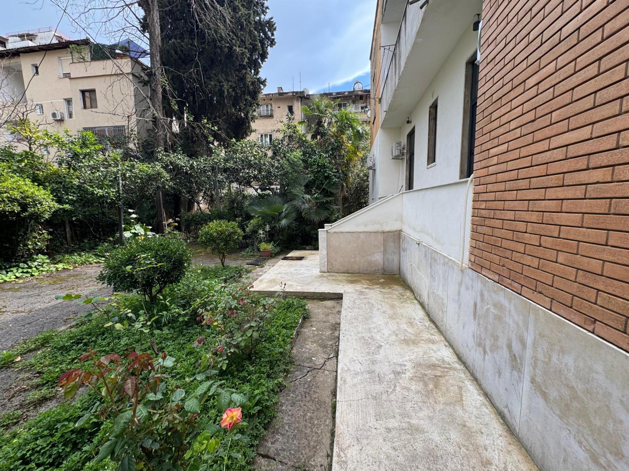 Vila 21 At Blloku Area Tirana Exterior photo